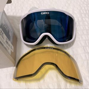 Giro Women's Goggles with Blue and Yellow Lenses